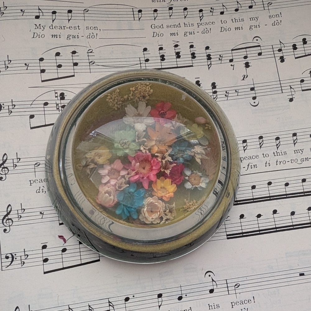 Floral Paperweight with Colorful Flowers - Picture 10 of 10